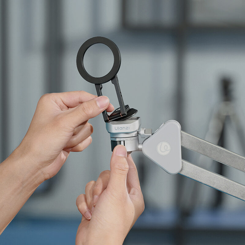 Ulanzi MA50 Uka Magnetic Phone Holder ที่จับมือถือ Magsafe Quick-Release - 36 Ulanzi ma50 uka magnetic phone holder ที่จับมือถือ magsafe quick release 36