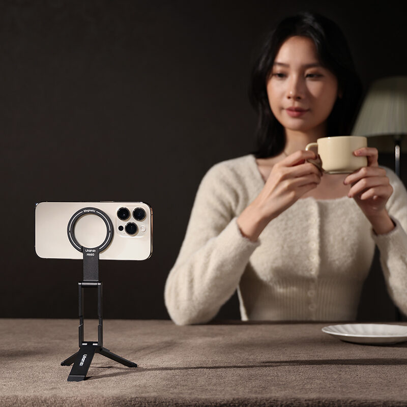 Ulanzi MA60 Foldable Magnetic Phone Tripod ขาตั้งสมาร์ทโฟน ขาตั้ง Magsafe - 14 Ulanzi ma60 foldable magnetic phone tripod ขาตั้งสมาร์ทโฟน ขาตั้ง magsafe 14