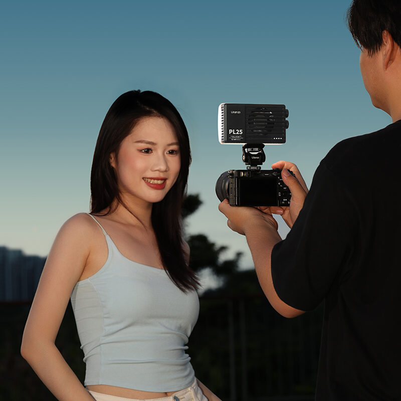 Ulanzi PL25 25W High-Power Pocket Light ไฟติดหัวกล้อง ไฟเซลฟี่ ไฟพกพา - 7 Ulanzi pl25 25w high power pocket light ไฟติดหัวกล้อง ไฟเซลฟี่ ไฟพกพา 7