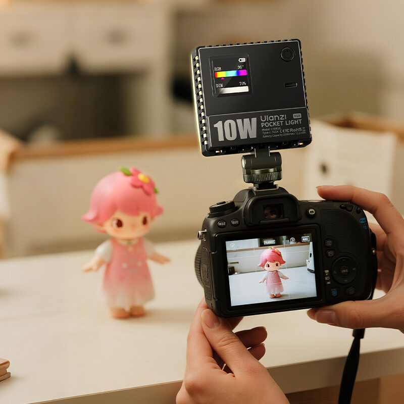 Ulanzi C10RGB Pocket Power 10W RGB Video Light ไฟ LED RGB หนีบมือถือ ไฟเซลฟี่ ขนาดกะทัดรัด 10W_15 Ulanzi c10rgb pocket power 10w rgb video light ไฟ led rgb หนีบมือถือ ไฟเซลฟี่ ขนาดกะทัดรัด 10w 15