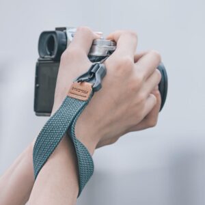 FALCAM Maglink Quick Magnetic Buckle Braided Wrist Strap M00A4101_4 Falcam maglink quick magnetic buckle braided wrist strap m00a4101 4