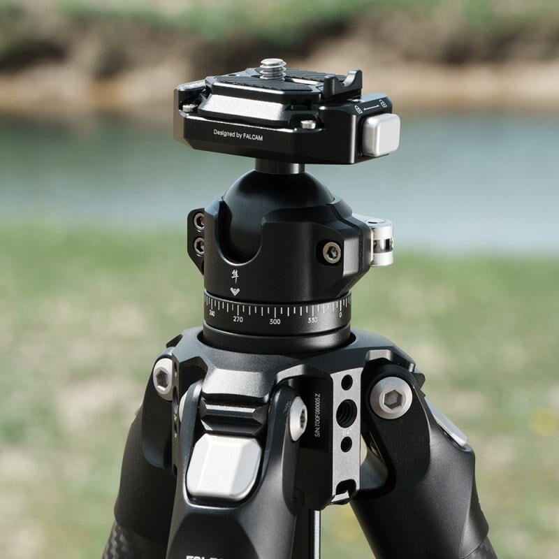 FALCAM TreeRoot C141K-301 Quick Lock Lite Tripod - ขาตั้งกล้องคาร์บอนไฟเบอร์ รองรับน้ำหนักสูงสุด 40kg (2) Falcam treeroot c141k 301 quick lock lite tripod ขาตั้งกล้องคาร์บอนไฟเบอร์ รองรับน้ำหนักสูงสุด 40kg (2)