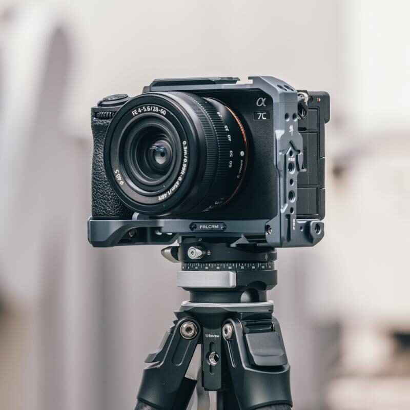Falcam F22F38F50 Quick Release Camera Cage for Sony A7C II - เคจกล้องระบบ Quick Release (5) Falcam f22f38f50 quick release camera cage for sony a7c ii เคจกล้องระบบ quick release (5)