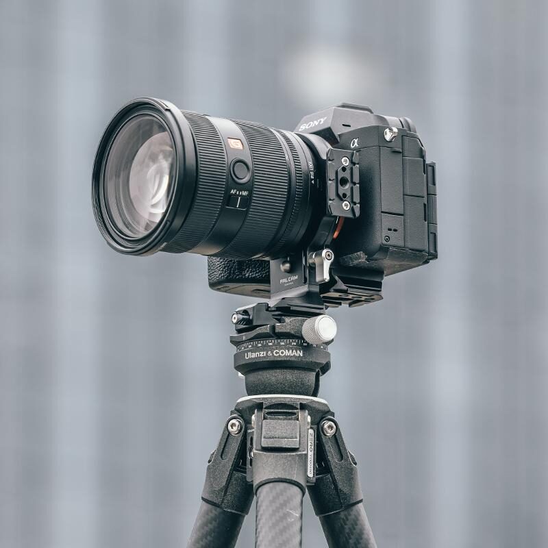 Falcam F22&F38&F50 horizontal-to-vertical quick release circular half cage(For Sony) 3304_2 Falcam f22&f38&f50 horizontal to vertical quick release circular half cage(for sony) 3304 2
