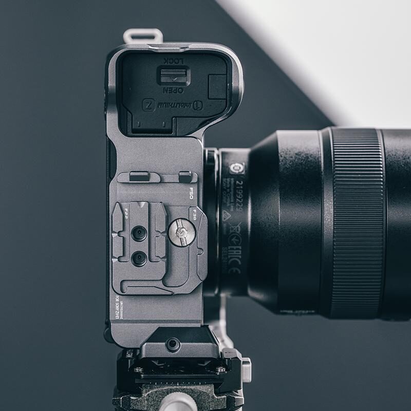 Ulanzi CA26 L-Bracket for Sony ZV-E1 L-Bracket พร้อมระบบ Quick Release สำหรับ Sony ZV-E1 (3) Ulanzi ca26 l bracket for sony zv e1 l bracket พร้อมระบบ quick release สำหรับ sony zv e1 (3)