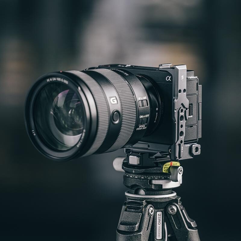 Ulanzi CA26 L-Bracket for Sony ZV-E1 L-Bracket พร้อมระบบ Quick Release สำหรับ Sony ZV-E1 (4) Ulanzi ca26 l bracket for sony zv e1 l bracket พร้อมระบบ quick release สำหรับ sony zv e1 (4)