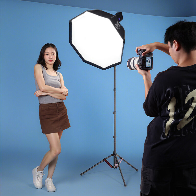 Ulanzi T230 Reversible Leg Light Stand ขาตั้งไฟ คาร์บอนไฟเบอร์ น้ำหนักเบา สูง 2.3 เมตร ขาตั้งกล้อง ไม้เซลฟี่ แขนบูม_15 Ulanzi t230 reversible leg light stand ขาตั้งไฟ คาร์บอนไฟเบอร์ น้ำหนักเบา สูง 2.3 เมตร ขาตั้งกล้อง ไม้เซลฟี่ แขนบูม 15