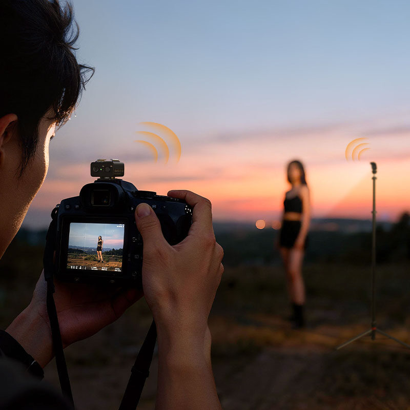 Ulanzi la10 mini flash trigger ทริกเกอร์แฟลชไร้สายขนาดจิ๋ว ควบคุม multi light 2 (10)