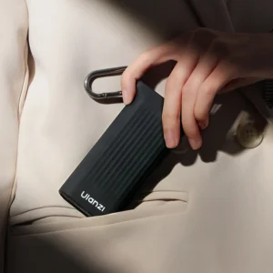 Ulanzi CR2 All-in-One Card Case (16) Ulanzi cr2 all in one card case (16)