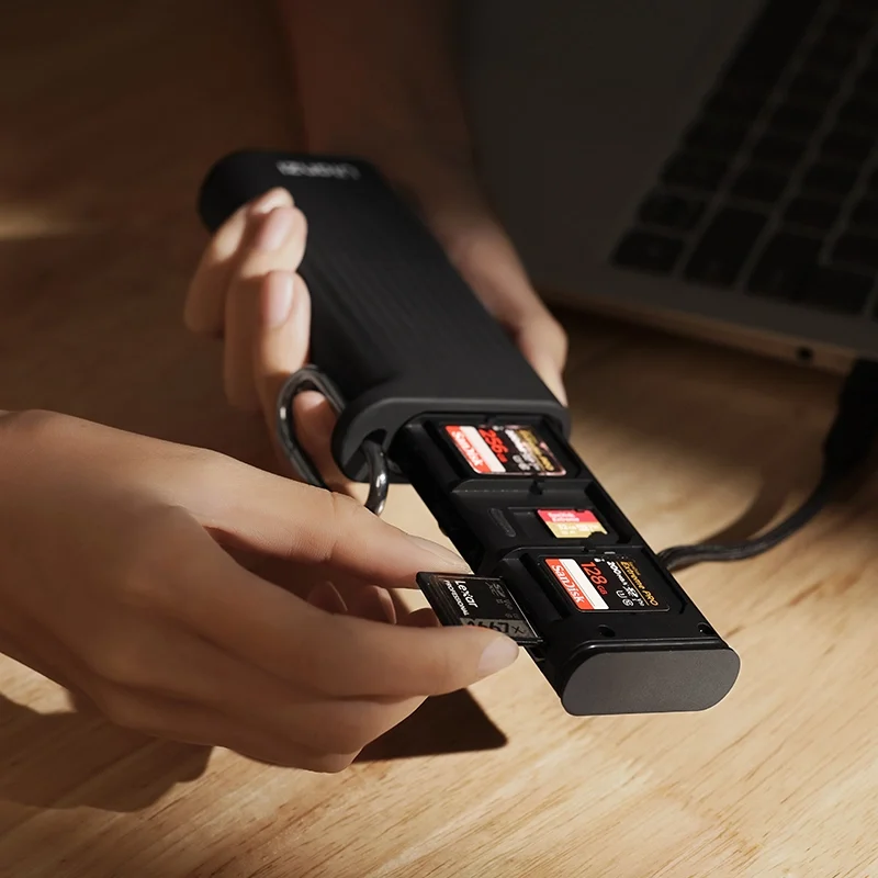 Ulanzi CR2 All-in-One Card Case (5) Ulanzi cr2 all in one card case (5)